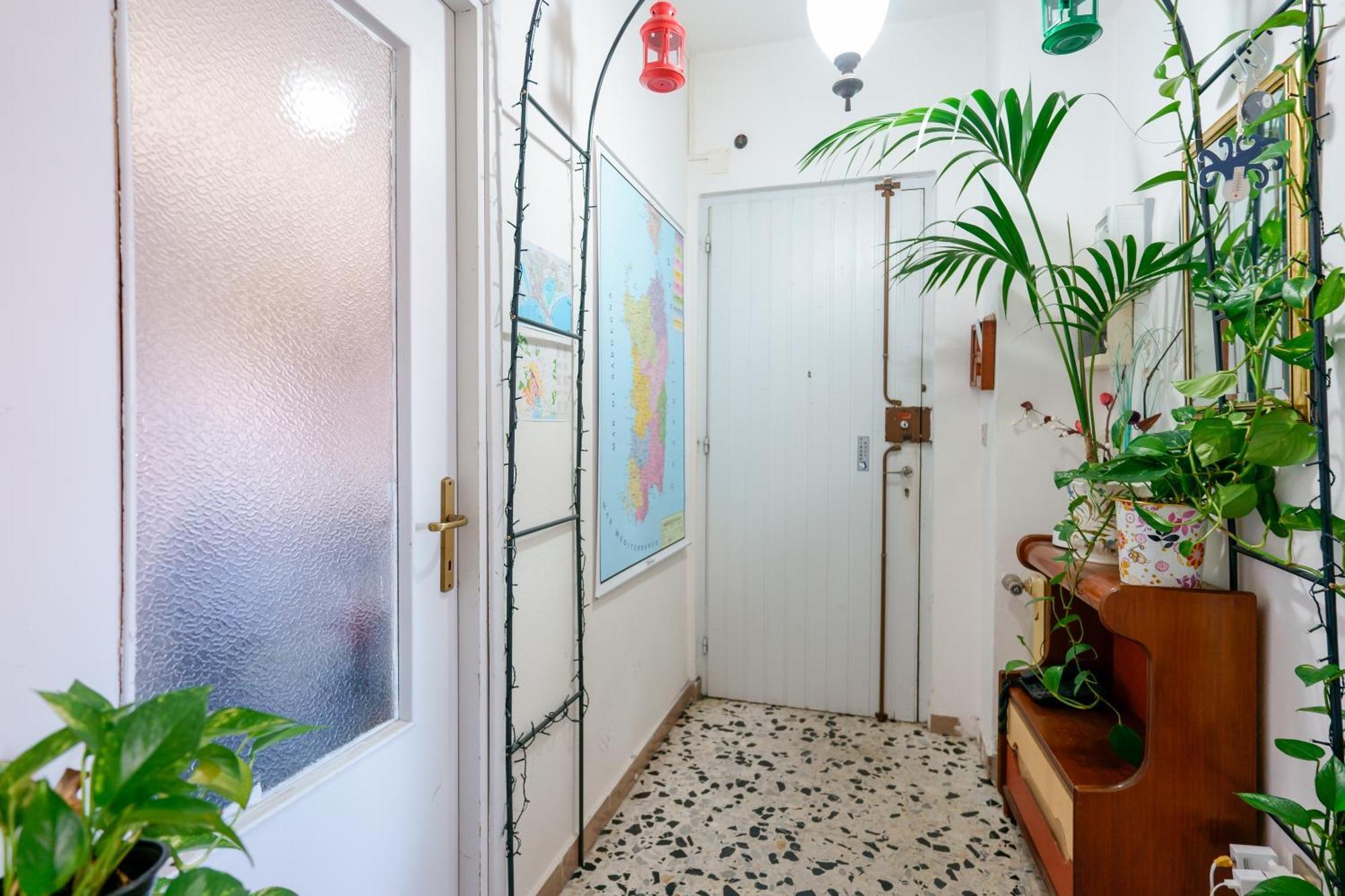 B&B Pothos - Eng Ita - Air Conditioning Wi-Fi Fridge Netflix Local Guide - Aria Condizionata, Frigo, Internet, Guida Locale Кальяри Экстерьер фото